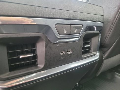 Used 2024 Chevrolet Silverado 1500 LTZ AWD/4WD image 14