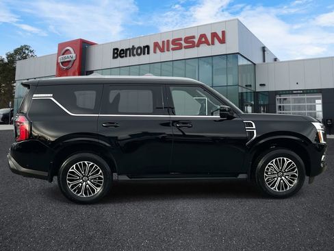New 2026 Nissan Armada SL w/ Captain's Chari Seat Package image 4