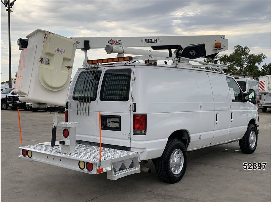 Used 2014 Ford E-350 and Econoline 350 Super Duty RWD image 2