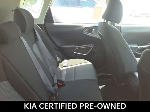 Certified 2025 Kia Soul LX w/ LX Technology Package FWD image 7