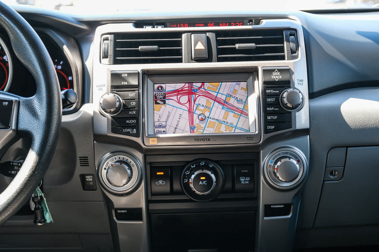Used 2010 Toyota 4Runner Trail AWD/4WD image 14
