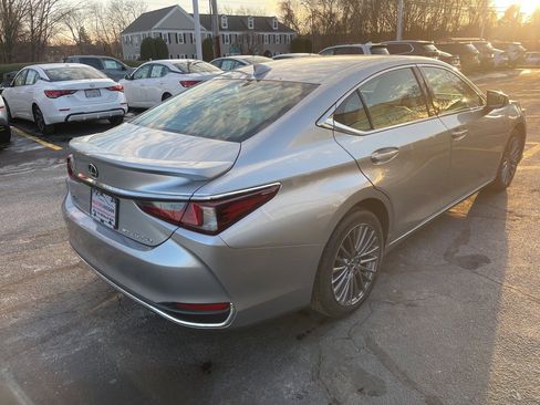 Used 2022 Lexus ES 250 w/ Premium Package image 5