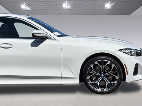 Used 2025 BMW 330i Sedan w/ Convenience Package RWD image 20