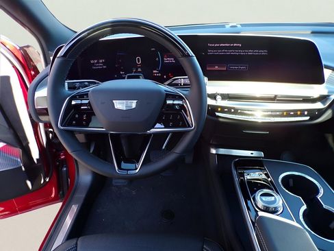 New 2025 Cadillac Lyriq Sport image 10