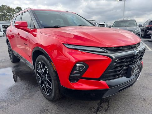 Used 2023 Chevrolet Blazer RS w/ Driver Confidence II Package image 7
