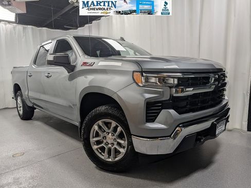 Used 2024 Chevrolet Silverado 1500 LT AWD/4WD image 1