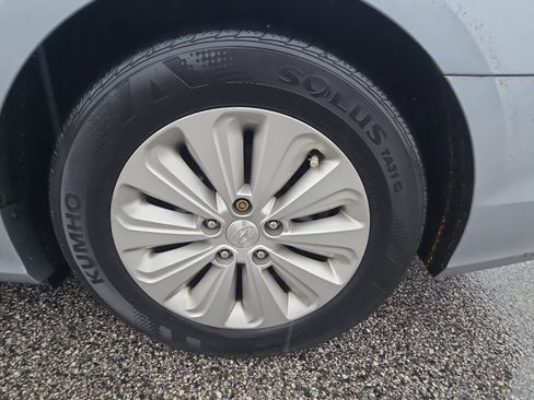 Used 2016 Hyundai Sonata SE image 8