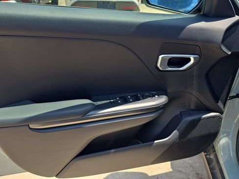 New 2026 Kia K4 FWD image 17