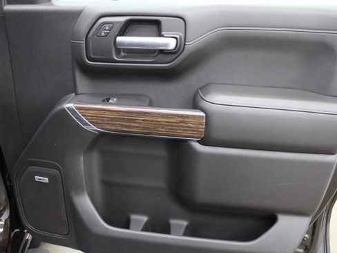 Used 2019 Chevrolet Silverado 1500 High Country w/ Safety Package II image 30