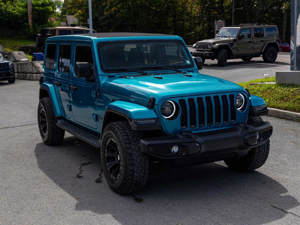 Certified 2020 Jeep Wrangler Unlimited Sahara AWD/4WD image 3
