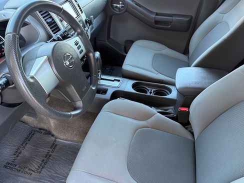 Used 2013 Nissan Xterra S AWD/4WD image 7