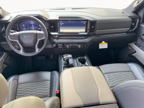 Certified 2024 Chevrolet Silverado 1500 ZR2 w/ Technology Package AWD/4WD image 17