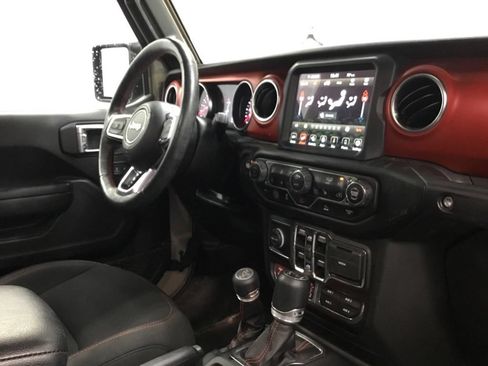 Used 2022 Jeep Wrangler Unlimited Rubicon w/ Xtreme Recon 35" Tire Package AWD/4WD image 21