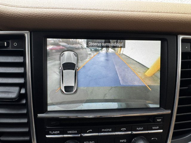Used 2013 Porsche Panamera 4 w/ Bose Audio Pkg AWD/4WD image 27