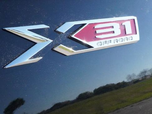 Used 2024 GMC Sierra 2500 SLT w/ SLT Convenience Package AWD/4WD image 47