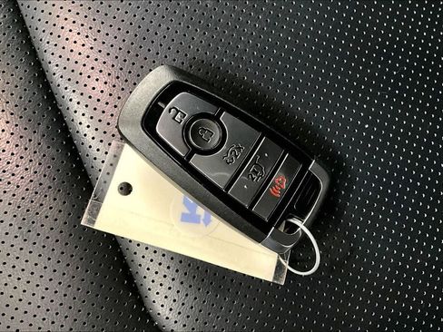 Used 2025 Ford Mustang Mach-E Premium image 6