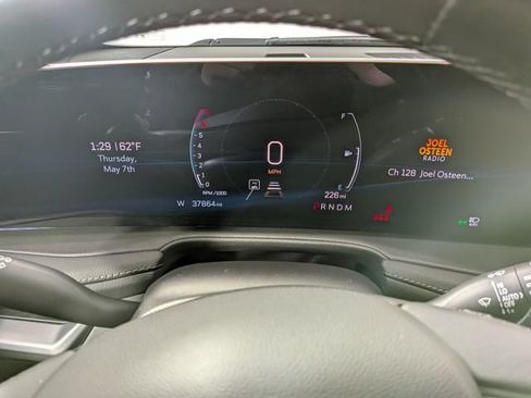 Certified 2025 Cadillac XT4 Premium Luxury FWD image 4