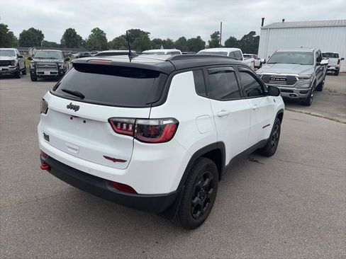 Used 2023 Jeep Compass Trailhawk w/ Trailhawk Convenience Group AWD/4WD image 6