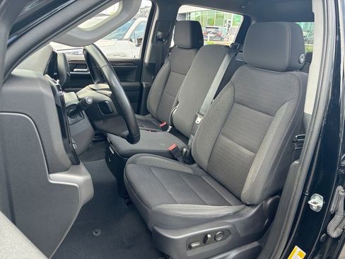 Used 2023 Chevrolet Silverado 1500 LT AWD/4WD image 23