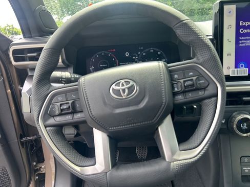 New 2026 Toyota Tacoma TRD Off-Road AWD/4WD image 22