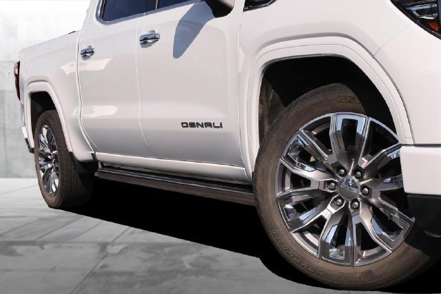 Used 2024 GMC Sierra 1500 Denali w/ Denali Reserve Package AWD/4WD image 3
