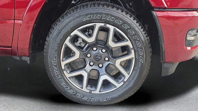 Used 2025 RAM 1500 Laramie w/ Sport Appearance Package AWD/4WD image 17