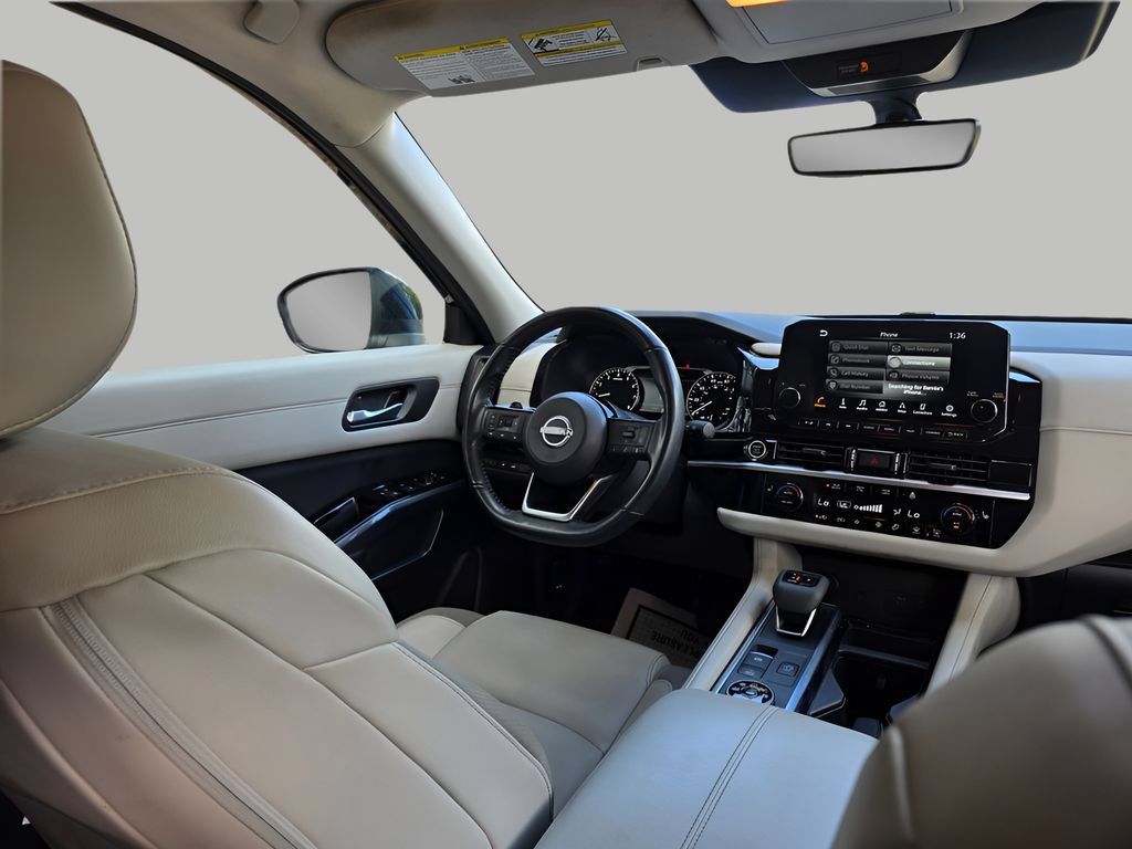 Used 2024 Nissan Pathfinder SL AWD/4WD image 11