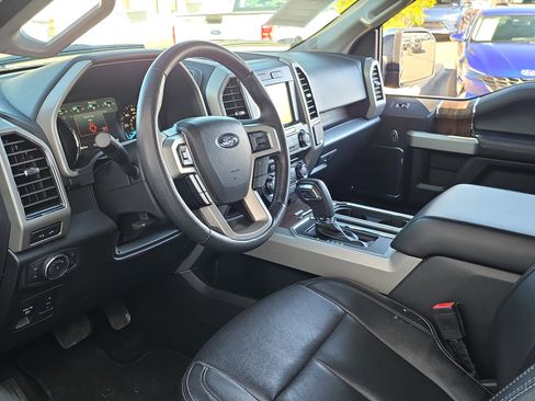 Used 2018 Ford F150 Lariat image 15