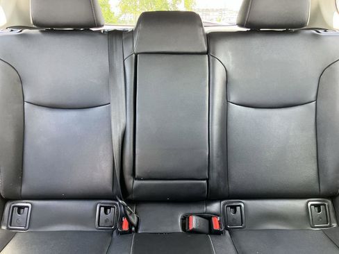 Certified 2023 Toyota Corolla Cross XLE image 31