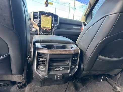 Used 2019 RAM 1500 Laramie image 30