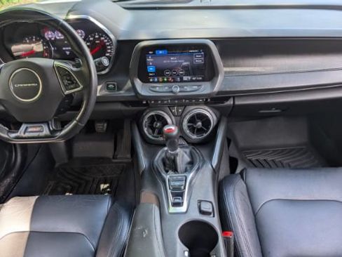 Used 2019 Chevrolet Camaro SS RWD image 18