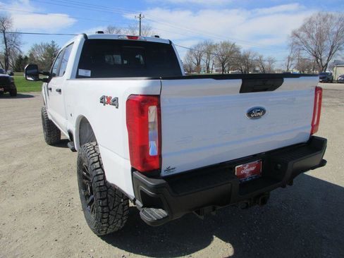 New 2026 Ford F250 XL w/ XL Off-Road Package image 10