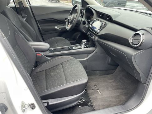 Used 2021 Nissan Kicks SV image 31