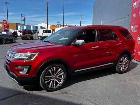 Used 2016 Ford Explorer Platinum AWD/4WD image 3