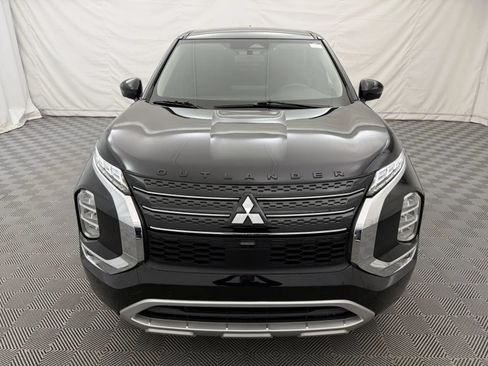 Used 2022 Mitsubishi Outlander SE FWD image 3