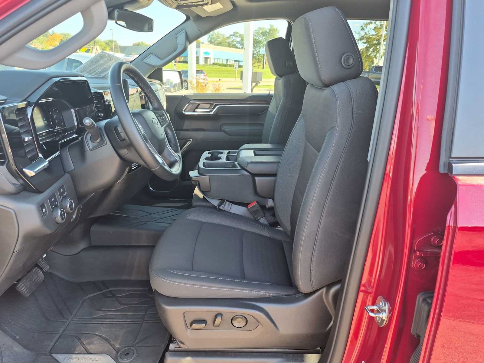 Used 2025 Chevrolet Silverado 1500 RST w/ Protection Package AWD/4WD image 16
