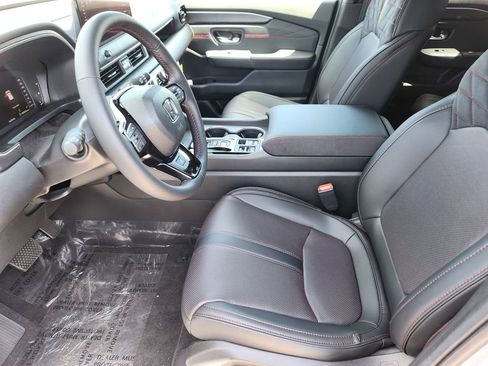 New 2026 Honda Pilot Black Edition image 11