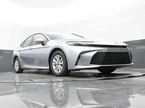 New 2026 Toyota Camry LE FWD image 22