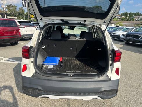 Certified 2023 Kia Seltos LX AWD/4WD image 8