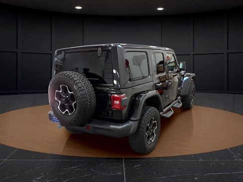 Used 2021 Jeep Wrangler Unlimited Rubicon 4xe w/ Steel Bumper Group AWD/4WD image 6