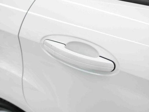 Used 2018 Ford C-MAX SE w/ Equipment Group 202A image 19