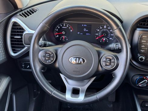Used 2020 Kia Soul X-Line FWD image 18