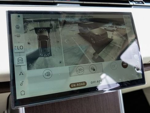 New 2026 Land Rover Range Rover Long Wheelbase SE AWD/4WD image 27