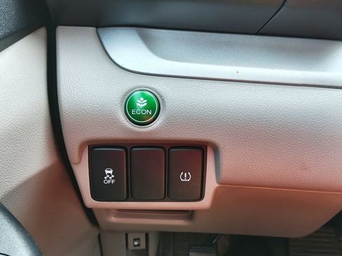 Used 2014 Honda CR-V LX image 16