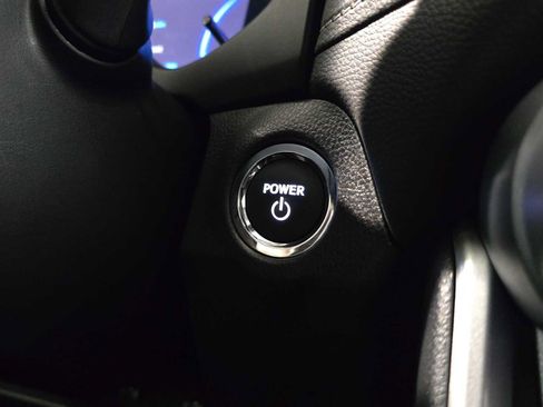 Used 2025 Toyota RAV4 XLE AWD/4WD image 35