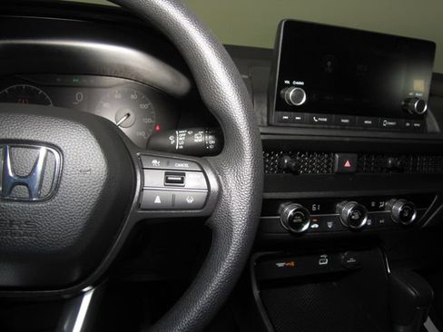 Certified 2025 Honda CR-V LX image 6