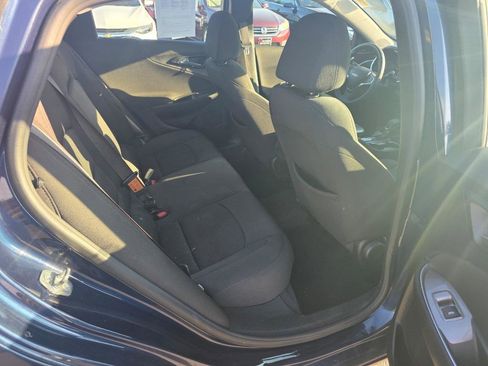 Used 2021 Chevrolet Malibu LT image 11