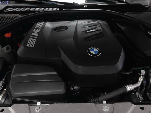 Certified 2025 BMW 330i Sedan w/ Convenience Package RWD image 17