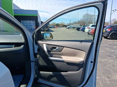 Used 2012 Ford Edge SE FWD image 12