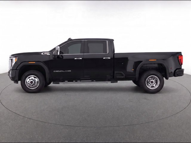 Certified 2022 GMC Sierra 3500 Denali w/ Denali Ultimate Package AWD/4WD image 6